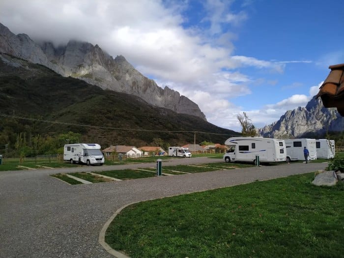 area de autocaravanas picos de europa posada de valdeon