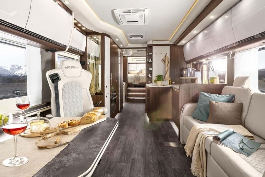 interior autocaravana de lujo